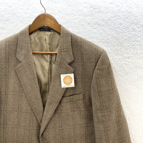 Club Room Blazer 42R Cashmere Blend Herringbone Beige Plaid 2 Button Sport Coat - Picture 2 of 16